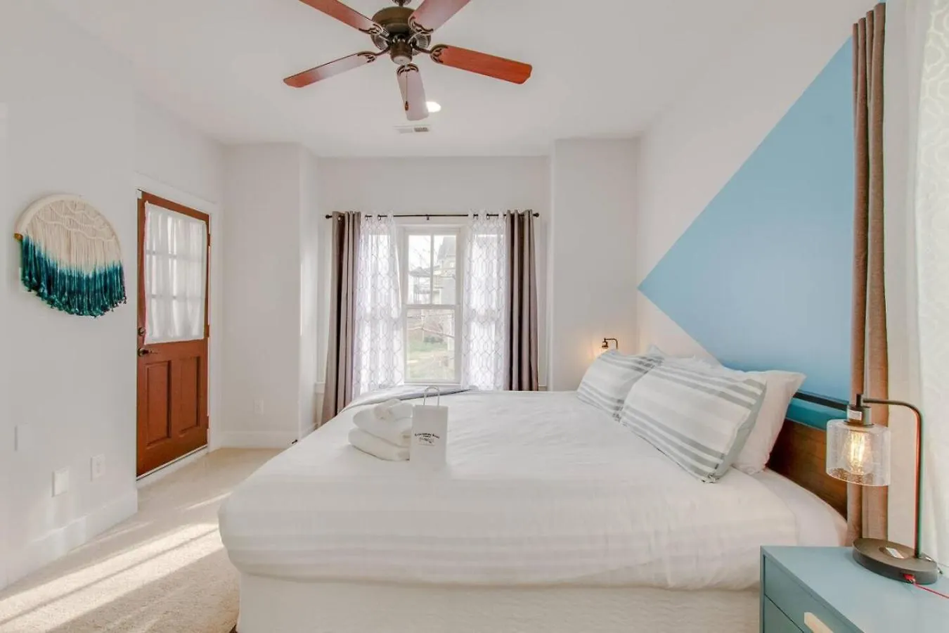 נאשוויל Vibrant Trendy Two Bedroom Home Near Marathon Village