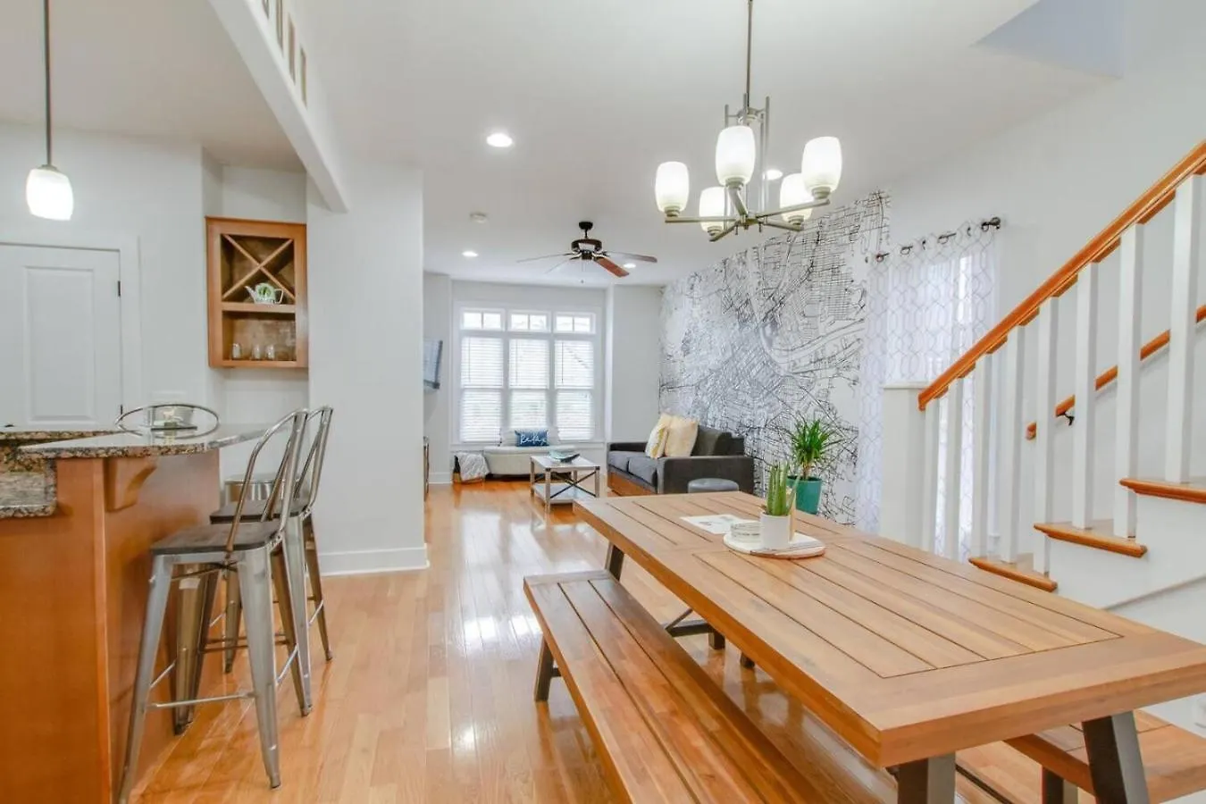נאשוויל Vibrant Trendy Two Bedroom Home Near Marathon Village בית נופש